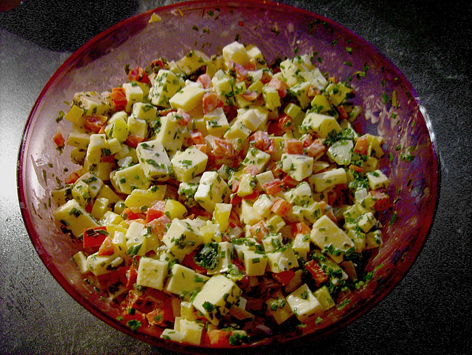 Photo of Paprika Gouda Salat
