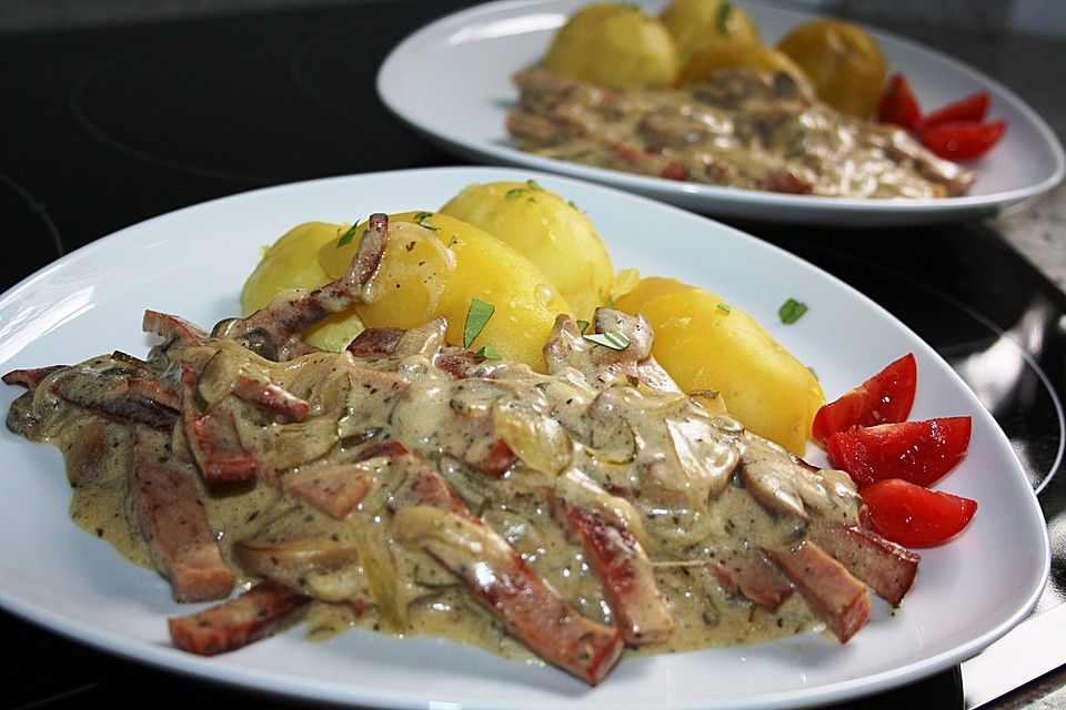 Photo of Leberkäs mit Champignon – Zwiebel – Sahne – Soße