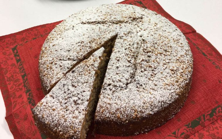 Photo of Winterlicher Marzipan-Haselnuss-Kuchen