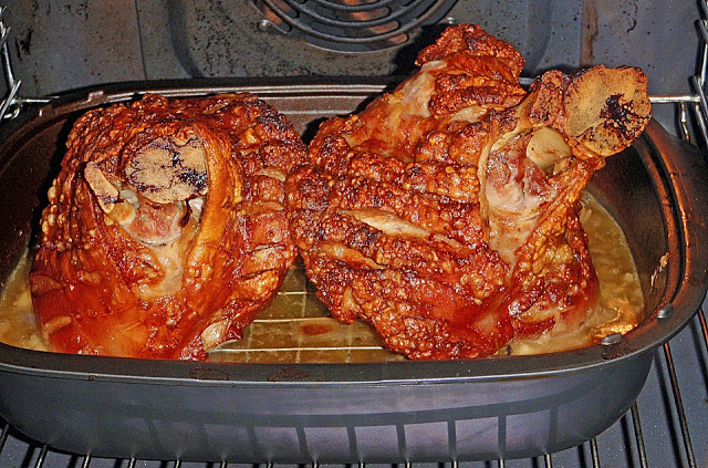 Photo of Gebratene Schweinshaxe