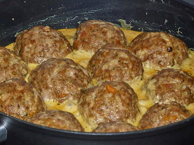 Photo of Frikadellen mit Estragon Senfcreme