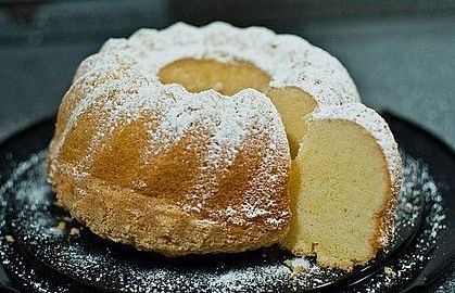 Photo of Omas Eierlikörkuchen