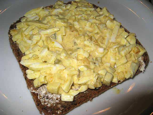 Photo of Eiersalat mit Äpfeln und Curry