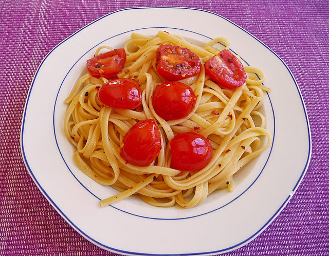 Photo of Knoblauchspaghetti mit frischen Tomaten
