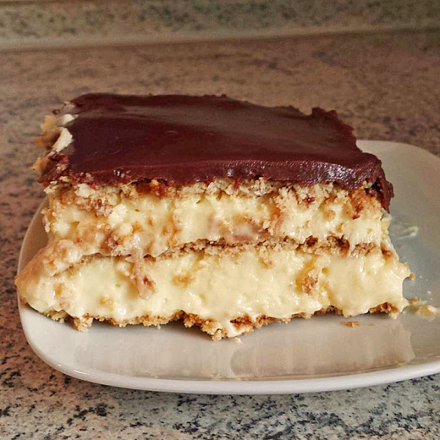 Photo of Eclair-Kuchen (ohne Backen, muss aber am Abend vorher zubereitet werden)