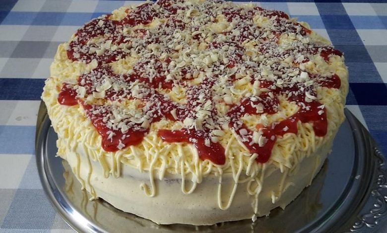 Photo of Erdbeer-Spaghettieis-Torte