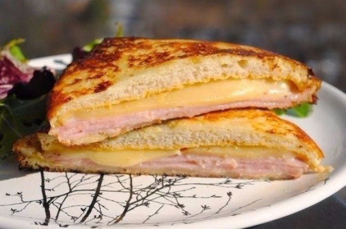 Photo of Warmes Frühstück Monte Cristo