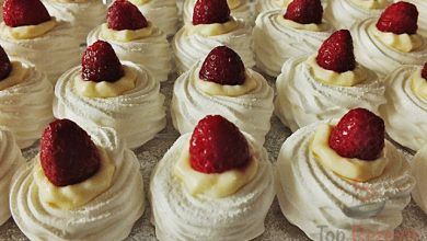 Photo of Baiserringe mit Vanillecreme und Himbeeren