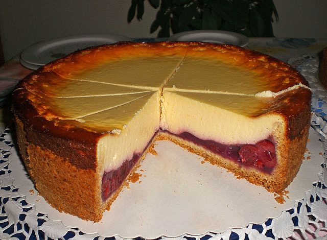 Photo of Käsekuchen mit Kirschen