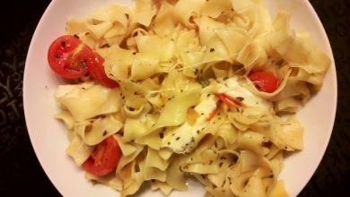 Photo of Bandnudeln mit frischen Tomaten, Mozzarella und Basilikum