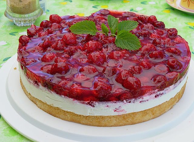 Photo of Frische Himbeertorte mit Schmand