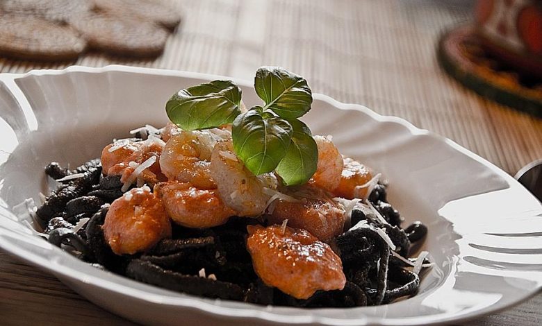 Photo of Spaghetti di Sepia in einer feurigen Scampi – Sauce