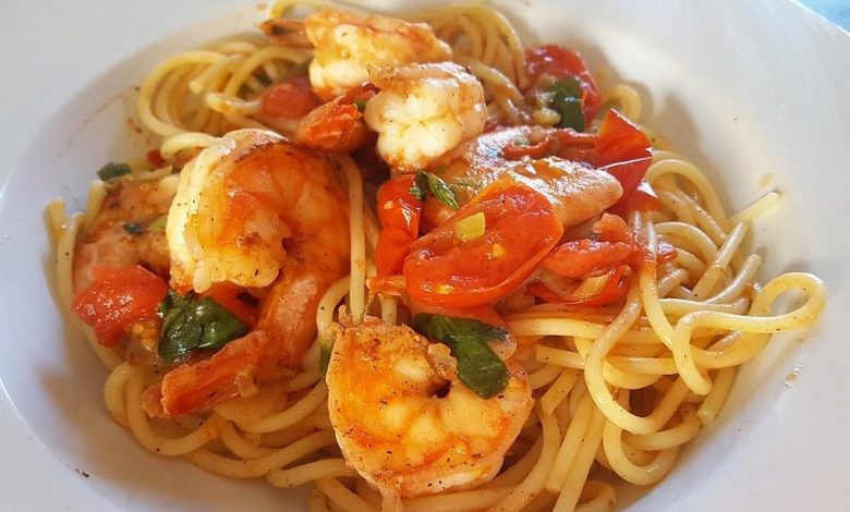 Photo of Spaghetti mit Kirschtomaten und Garnelen