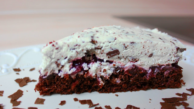 Photo of Stracciatella-Kirsch-Torte