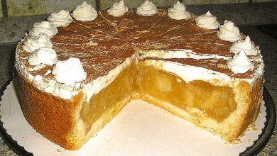 Photo of Apfeltorte mit Sahne und Zimt