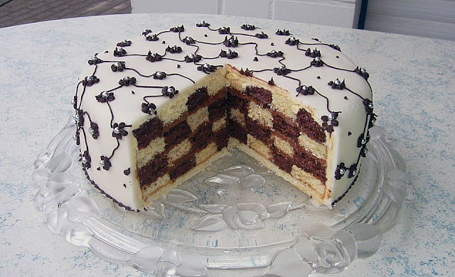 Photo of Biskuitteig hell oder dunkel