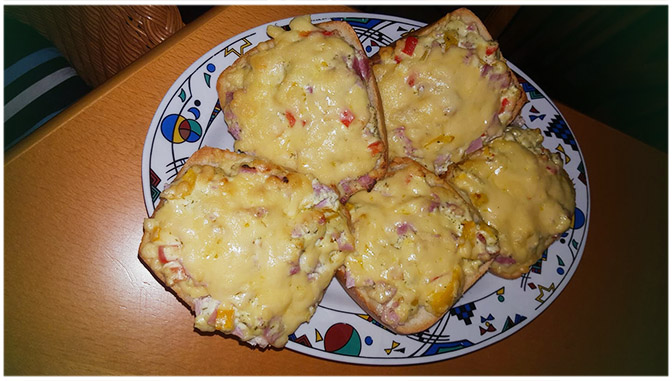 Photo of PIZZABRÖTCHEN, SUPER LECKER !