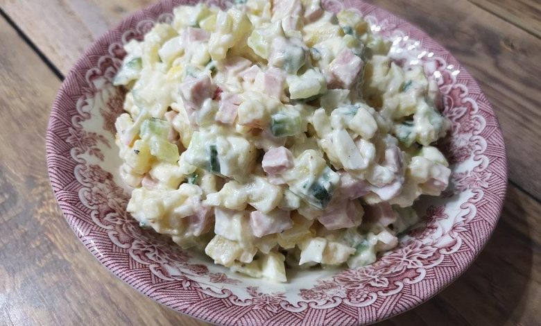 Photo of SIEBEN TASSEN SALAT