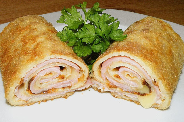 Photo of Palatschinken gefüllt