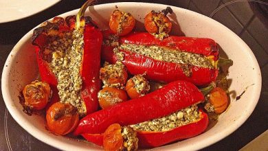 Photo of Gebackener Spitzpaprika gefüllt mit Kräuter – Schafskäsecreme