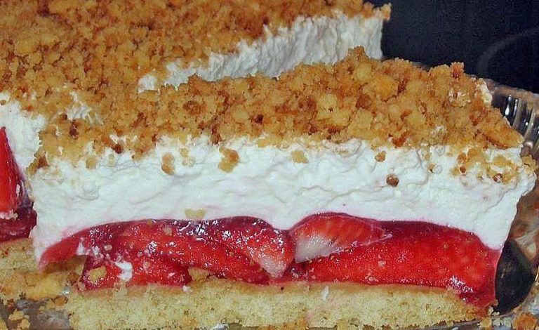 Photo of ERDBEER – KROKANT – TORTE