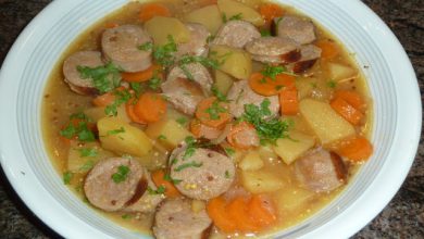 Photo of Schnelle Gemüsesuppe mit Kokosmilch und Lachswürfeln