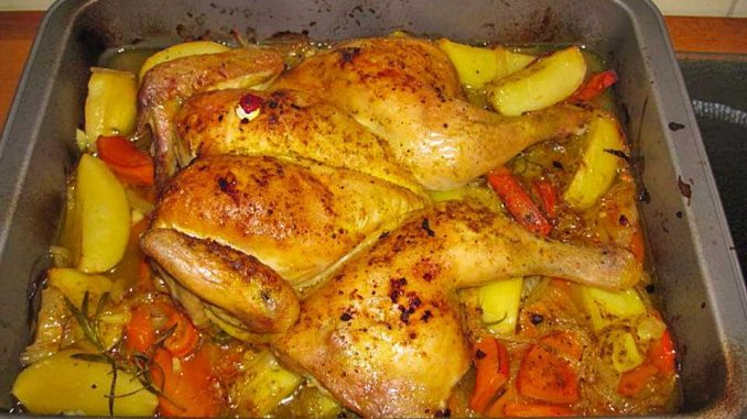 Photo of ARABISCHES ZITRONEN – KNOBLAUCH HUHN MIT KARTOFFELN UND ZWIEBELN