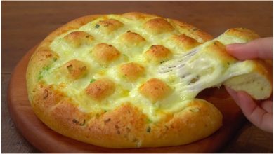 Photo of Knoblauch-Mozzarella-Brot – Lecker!