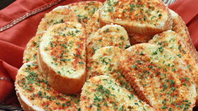 Photo of Geröstetes Brot mit gebackenem Knoblauch