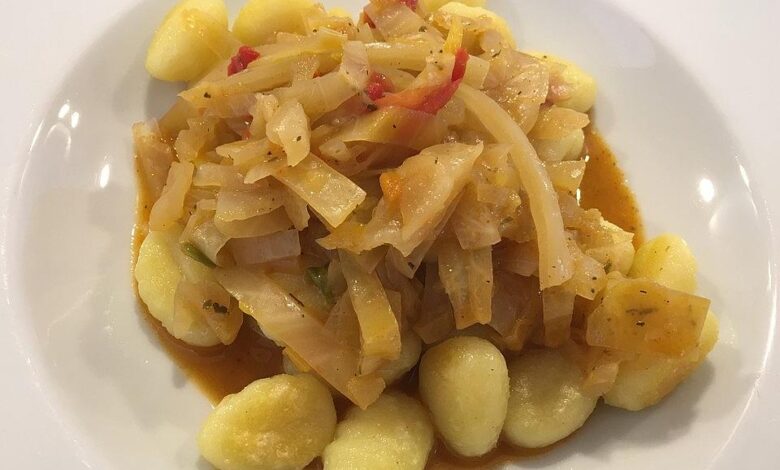 Photo of Ungarisches warmes weisskraut mit paprika