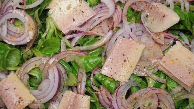 Photo of Feldsalat mit räucherforelle oder anderem räucherfisch