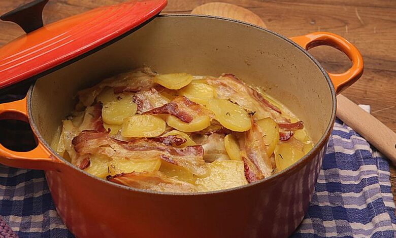 Photo of geschichteter kartoffeleintopf