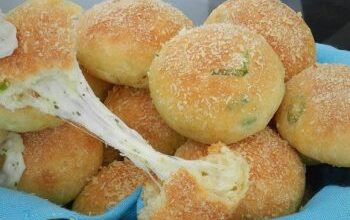 Photo of Knoblauch mozzarella brötchen