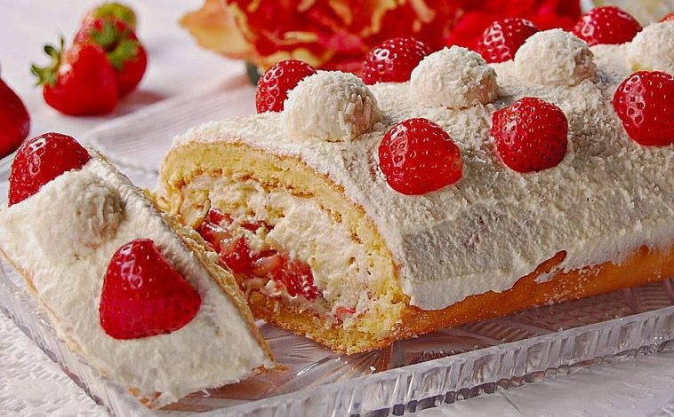 Photo of Erdbeer – raffaello – rolle