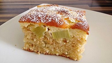 Photo of Rhabarberkuchen mit schmandhaube