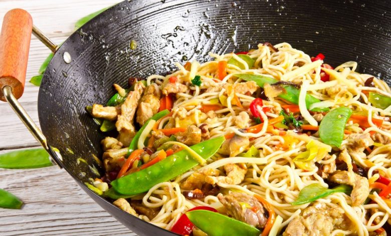 Photo of Chinesische nudelpfanne