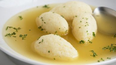 Photo of Traditionelle Grießklößchensuppe