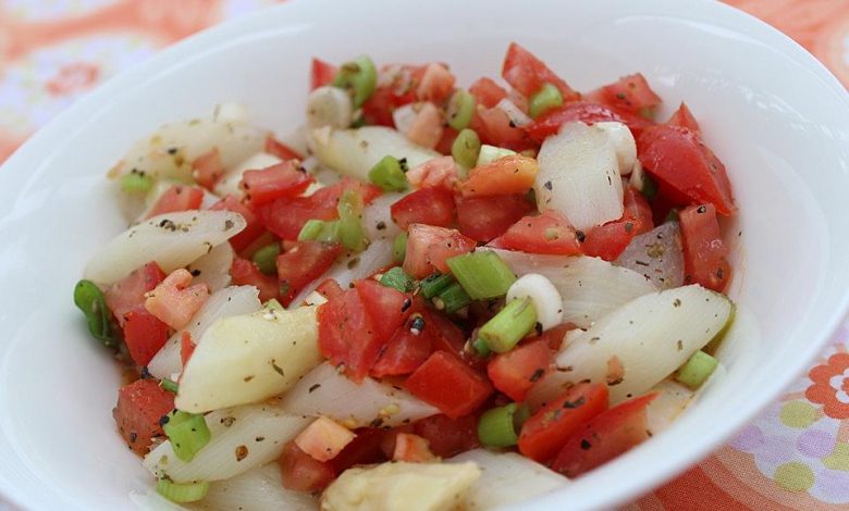 Photo of Spargel mit Tomatensalsa