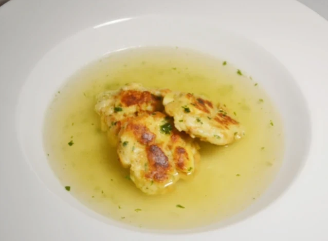 Photo of Kaspressknödelsuppe