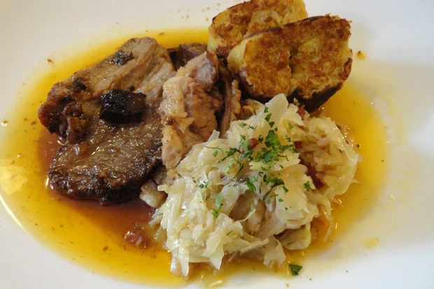 Photo of Bratl mit schwarte