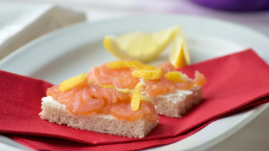 Photo of Lachsbrötchen