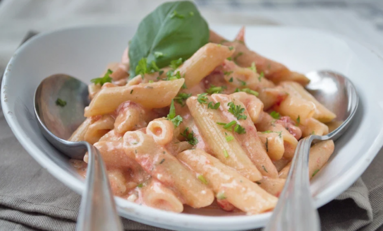 Photo of Nudeln mit tomaten-käse-sauce