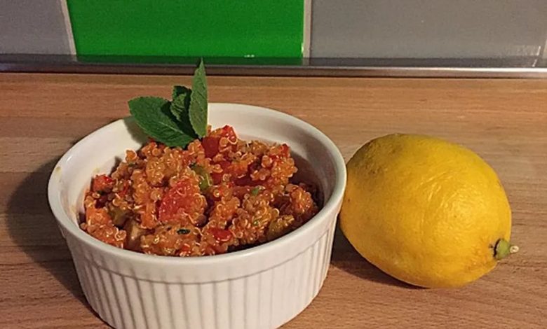 Photo of Pikanter Quinoasalat mit Tomate