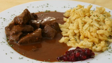 Photo of Hirschgulasch