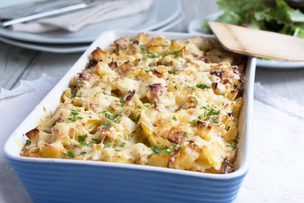 Photo of Überbackene schinkenfleckerl mit grünem salat