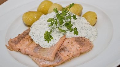 Photo of Lachsforelle mit Frankfurter Grüne Sauce und kleinen Schwenkkartoffeln