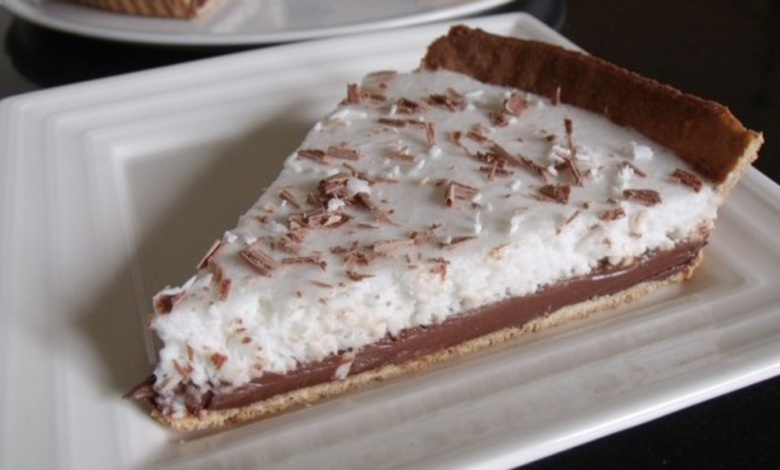 Photo of Schokoladentorte und Kokosmousse.