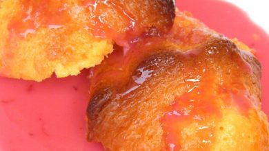 Photo of Zitronenmuffins in Beerensauce