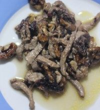 Photo of Rindfleischstreifen mit Radicchio, Ziegenkäse und Walnüssen