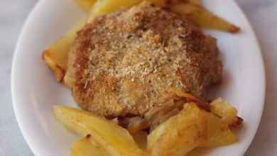 Photo of Mit provenzalischen Kräutern panierte Seitan-Medaillons und Ofenkartoffeln